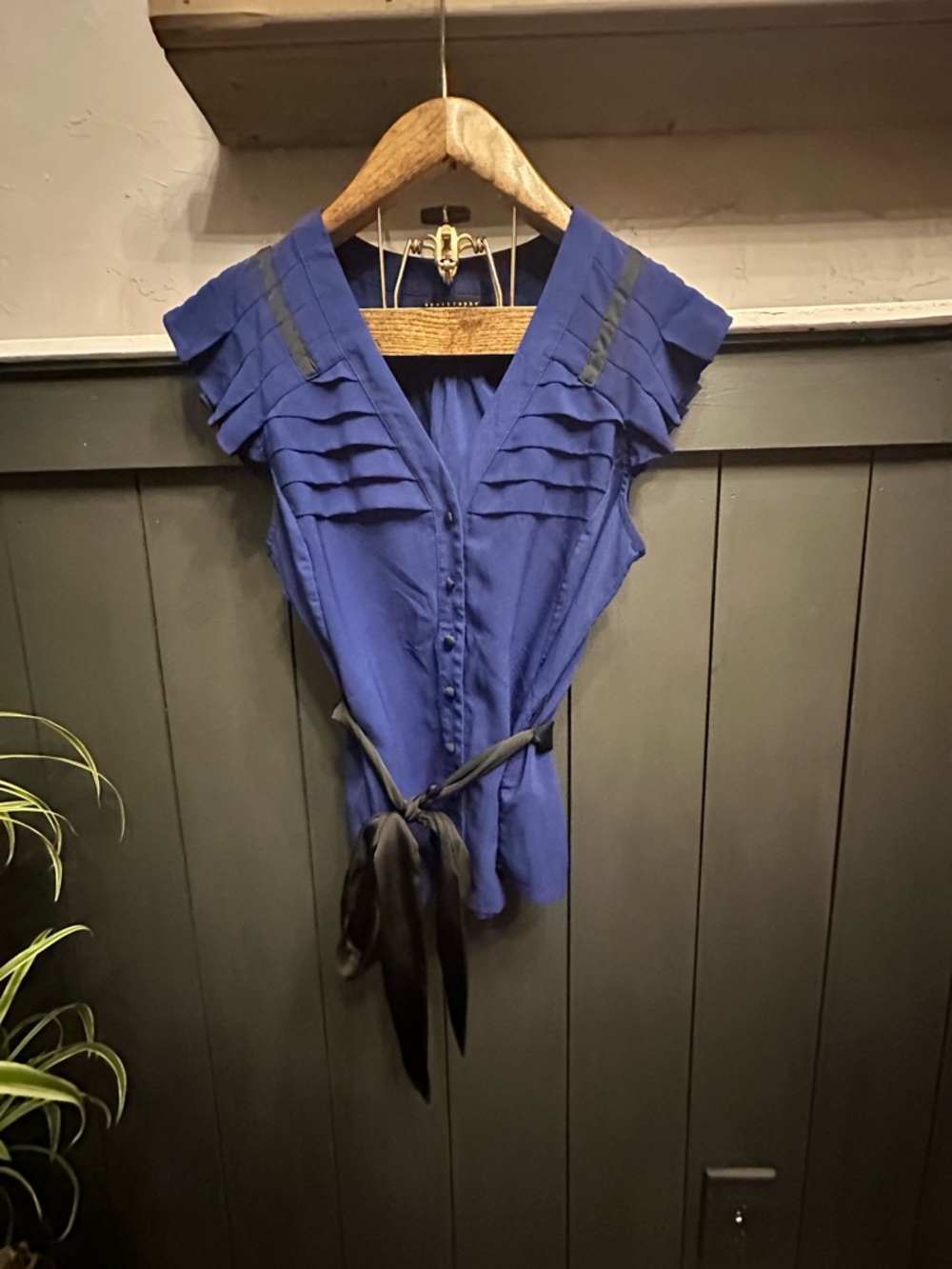 Apostrophe Women's Blue Black Button Front Short Sleeve Pleated Top sz LP